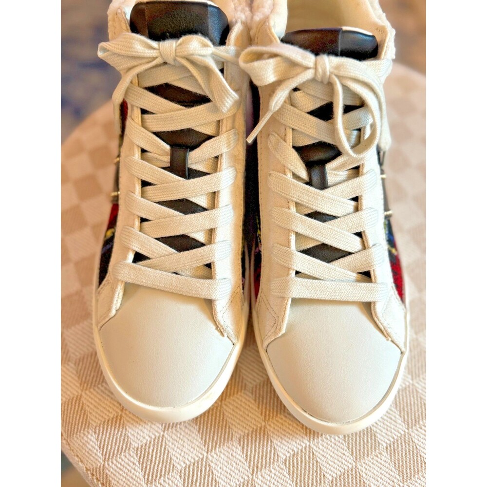 NEW Nine West Plaid Sherpa Trim Lace-Up Sneakers Women’s 8.5 Red Black Tartan - Picture 6 of 13